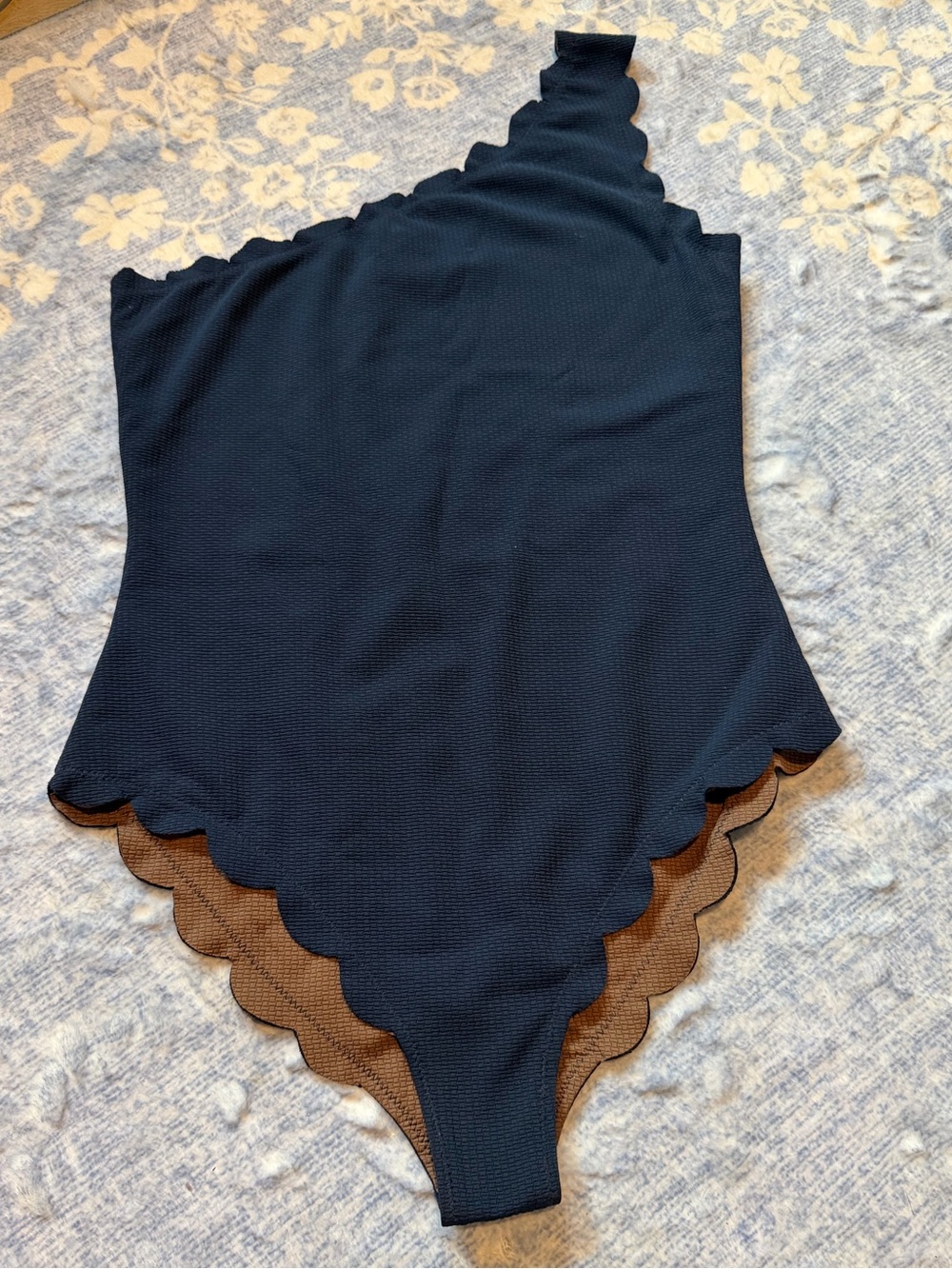 Marysia Swim Navy One-Shoulder Scalloped Bandeau